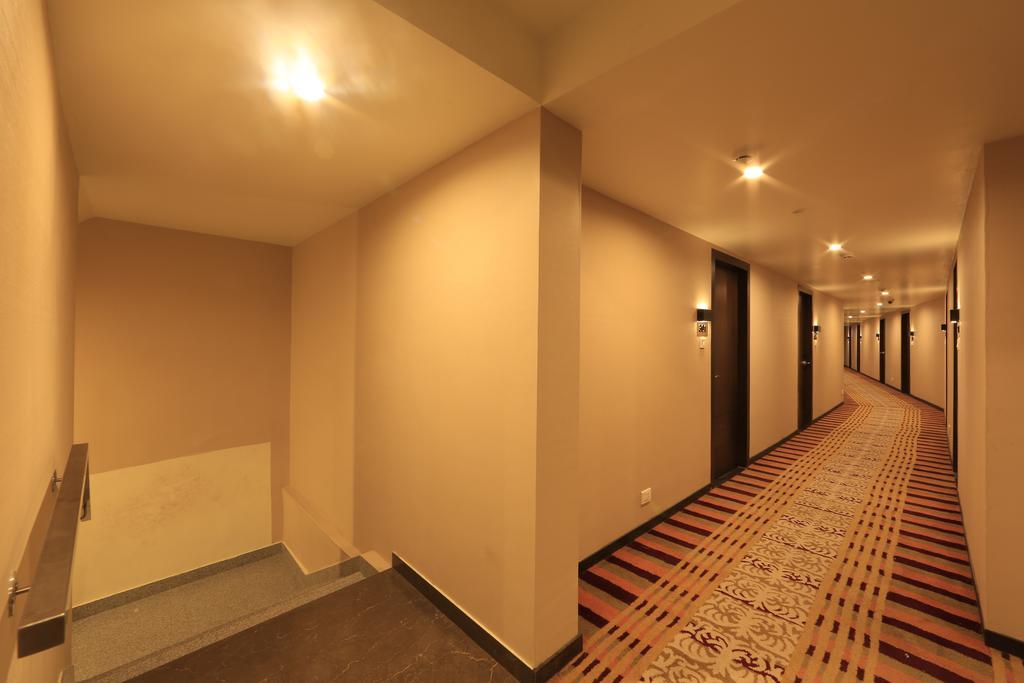 Hotel Regalia Tirupati Exterior photo