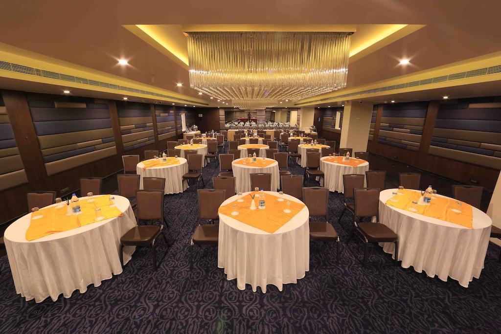 Hotel Regalia Tirupati Exterior photo