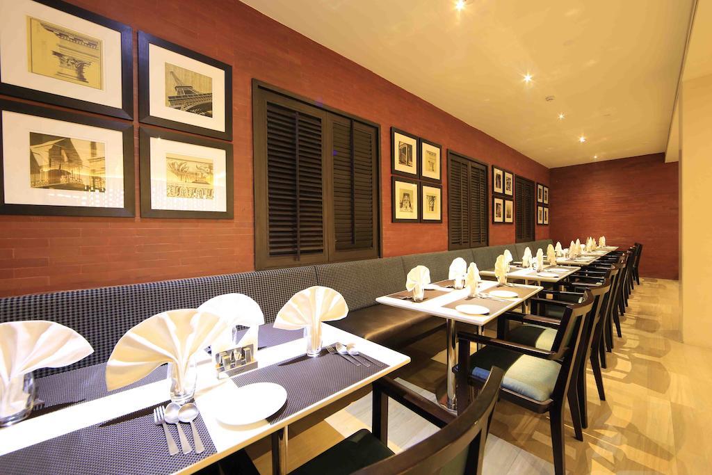 Hotel Regalia Tirupati Exterior photo