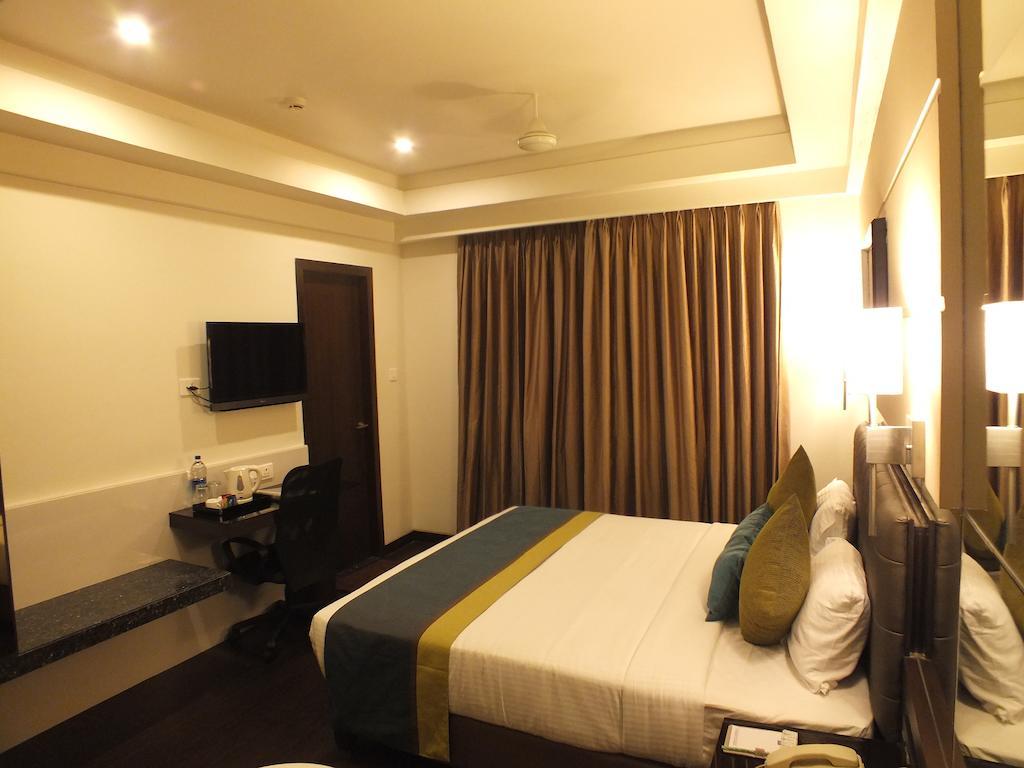 Hotel Regalia Tirupati Exterior photo