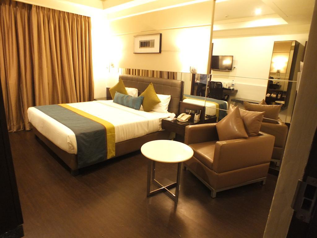 Hotel Regalia Tirupati Exterior photo
