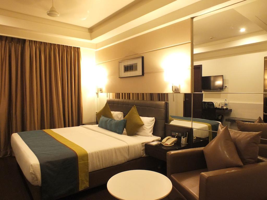 Hotel Regalia Tirupati Exterior photo