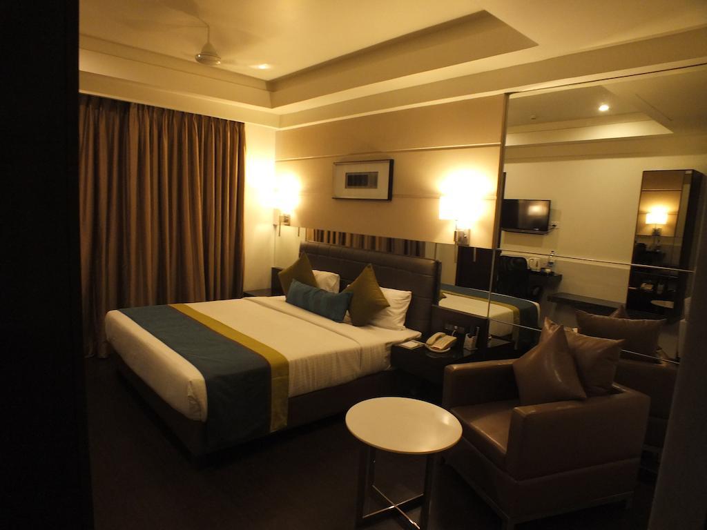 Hotel Regalia Tirupati Exterior photo