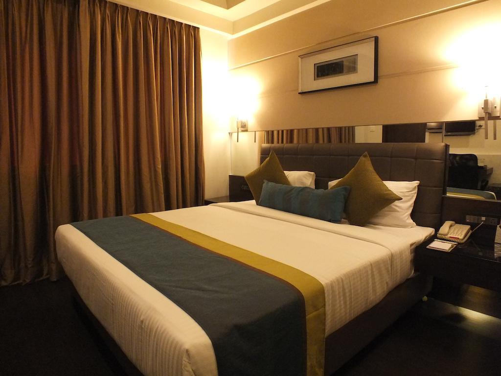 Hotel Regalia Tirupati Exterior photo