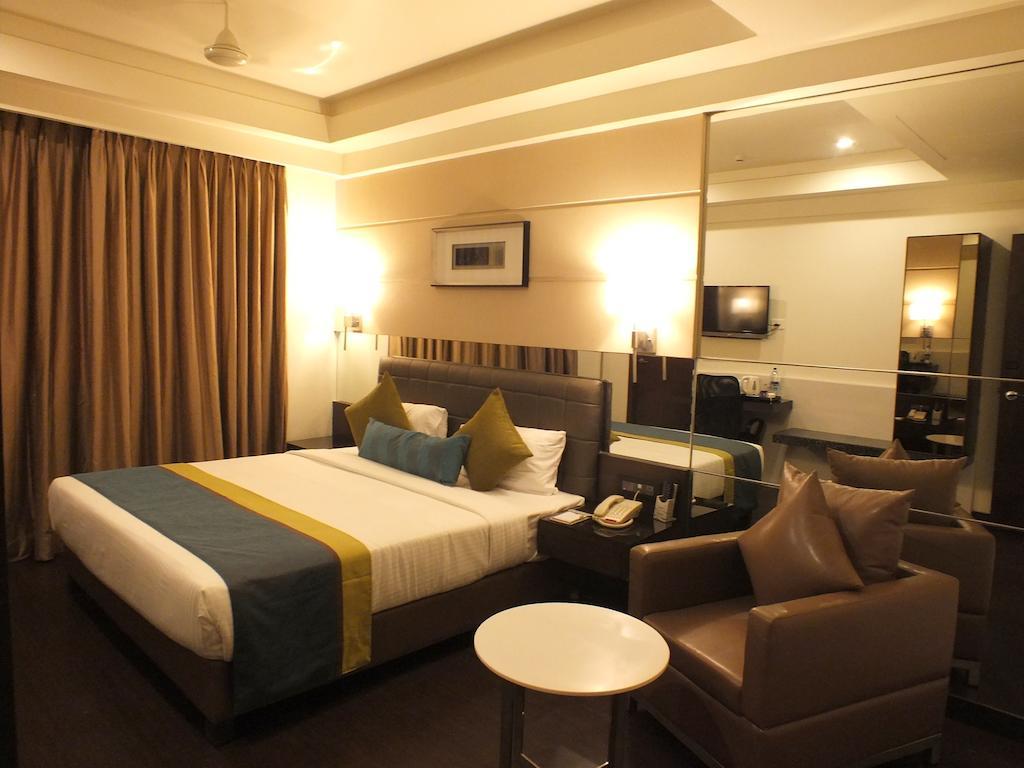 Hotel Regalia Tirupati Exterior photo