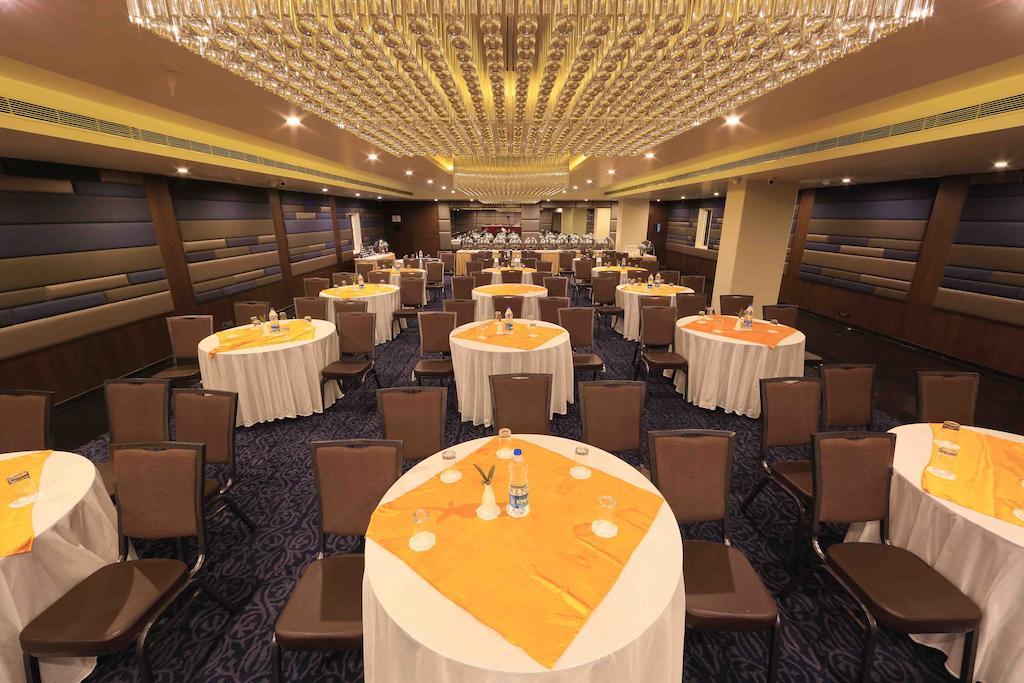 Hotel Regalia Tirupati Exterior photo